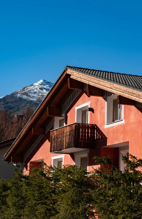 Chesa Seraina Luxury Apartments Engadine DSC6794 Exteriors