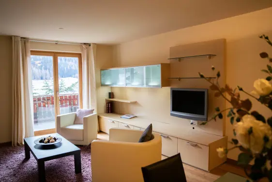 Chesa Seraina Luxury Apartments Engadine DSC5835 Caramel