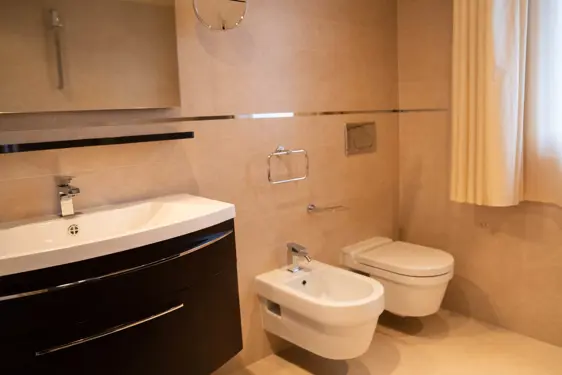 Chesa Seraina Luxury Apartments Engadine DSC5906 Caramel