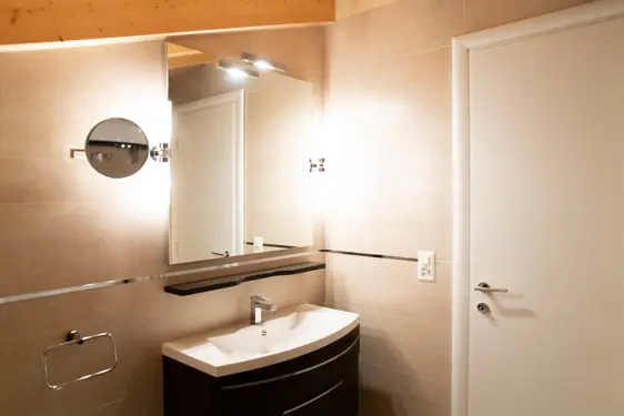 Chesa Seraina Luxury Apartments Engadine DSC6382 Tobacco