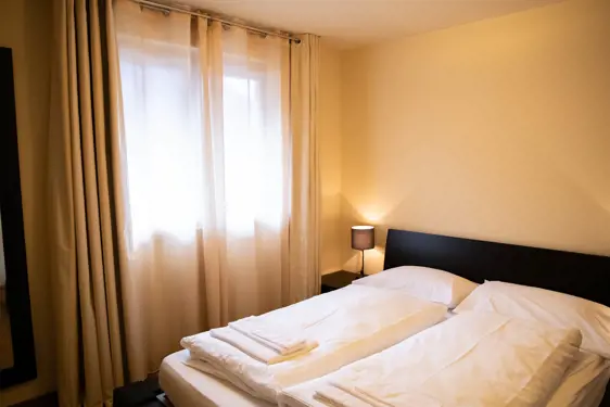 Chesa Seraina Luxury Apartments Engadine DSC5813 Room Amber